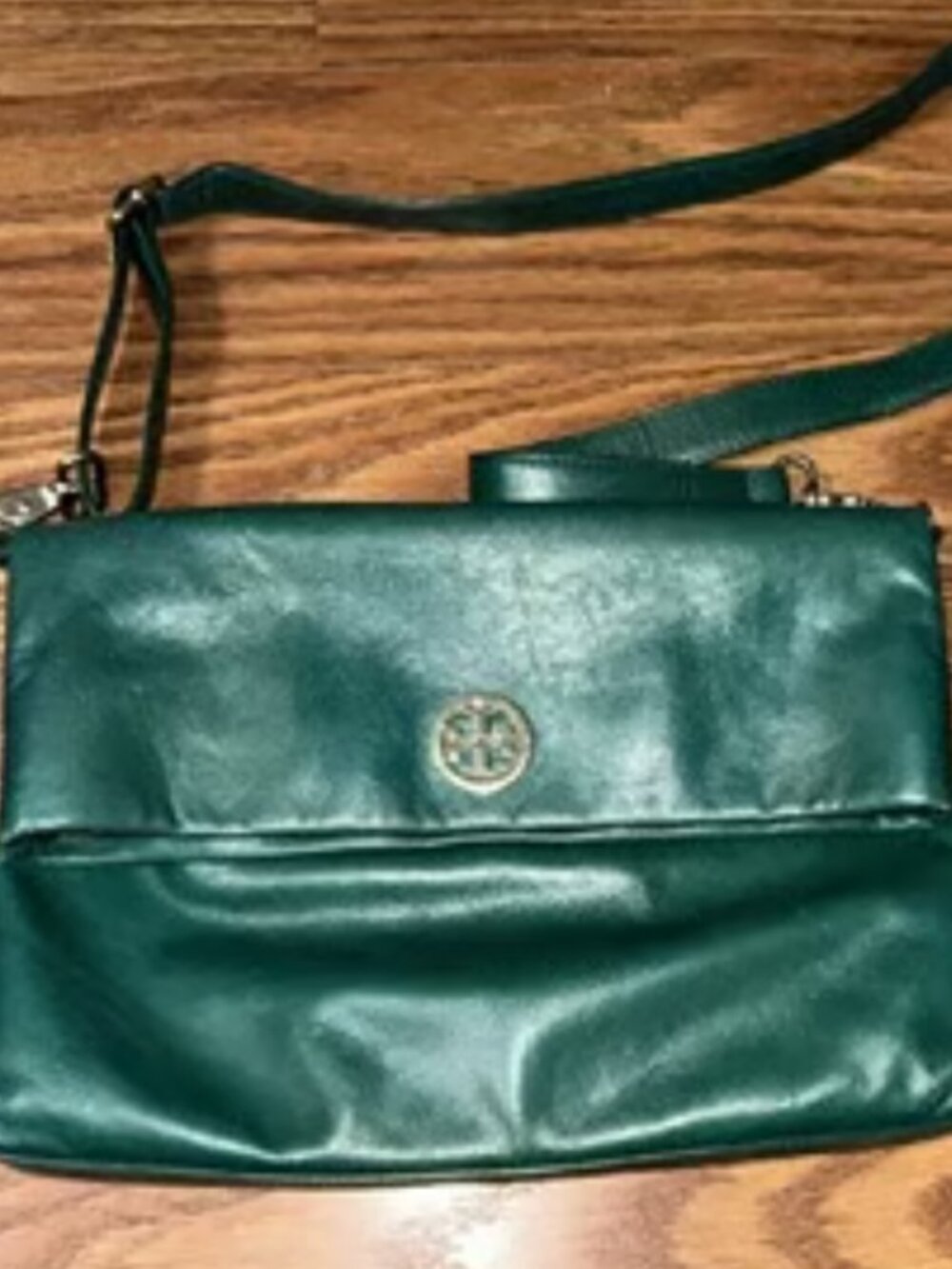 Tory Burch Emerald Green Gold Hardware Leather 3 way Magnetic Closure Shoulder